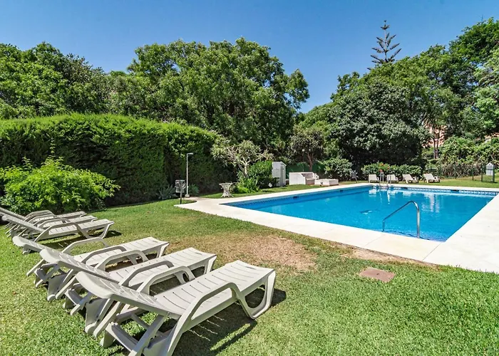 Cozy 2 Bedroom Corner Apartment In Puerto Banus With A Stunning Terrace